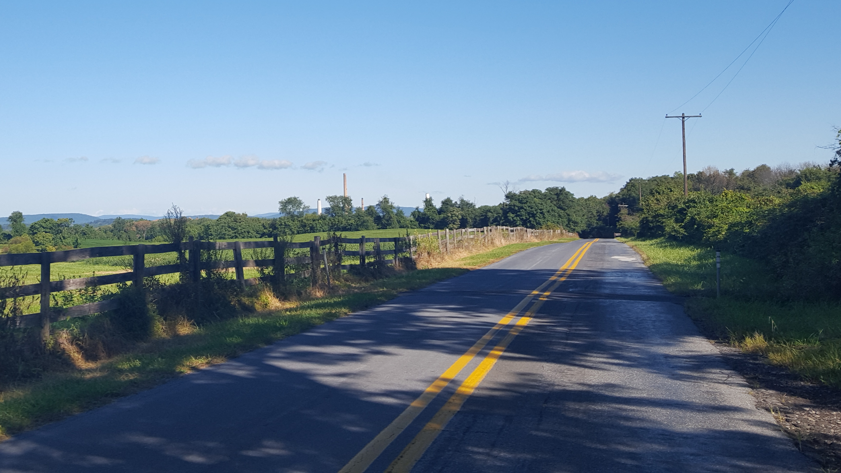 Rural Maryland Road Rural Road on the Montgomery/Frederick County border