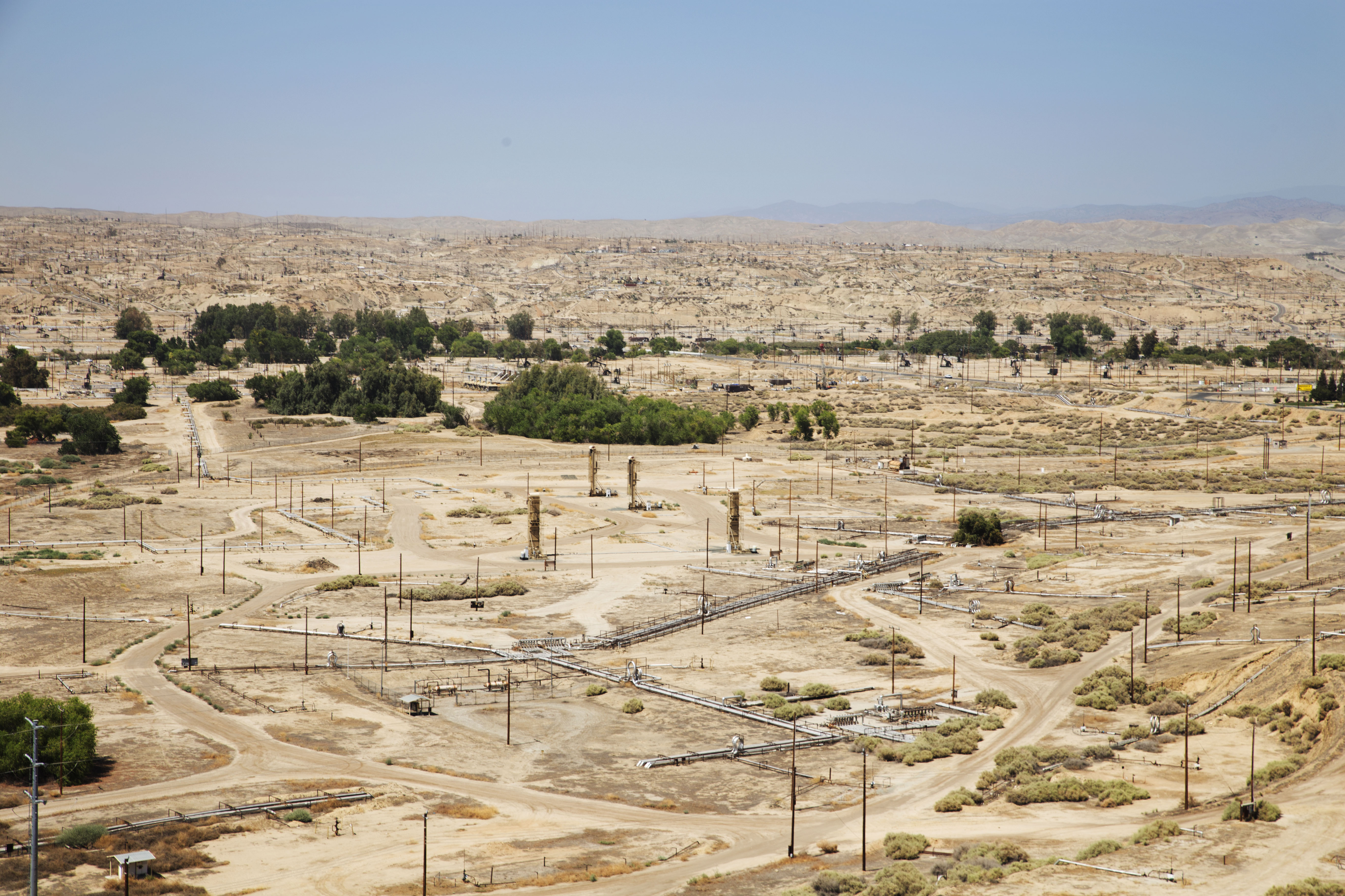 Kern River Oil Field in California. Photo credit: Andrew Grinberg / Clean Water Action Kern River Oil Field in California. Photo credit: Andrew Grinberg / Clean Water Action