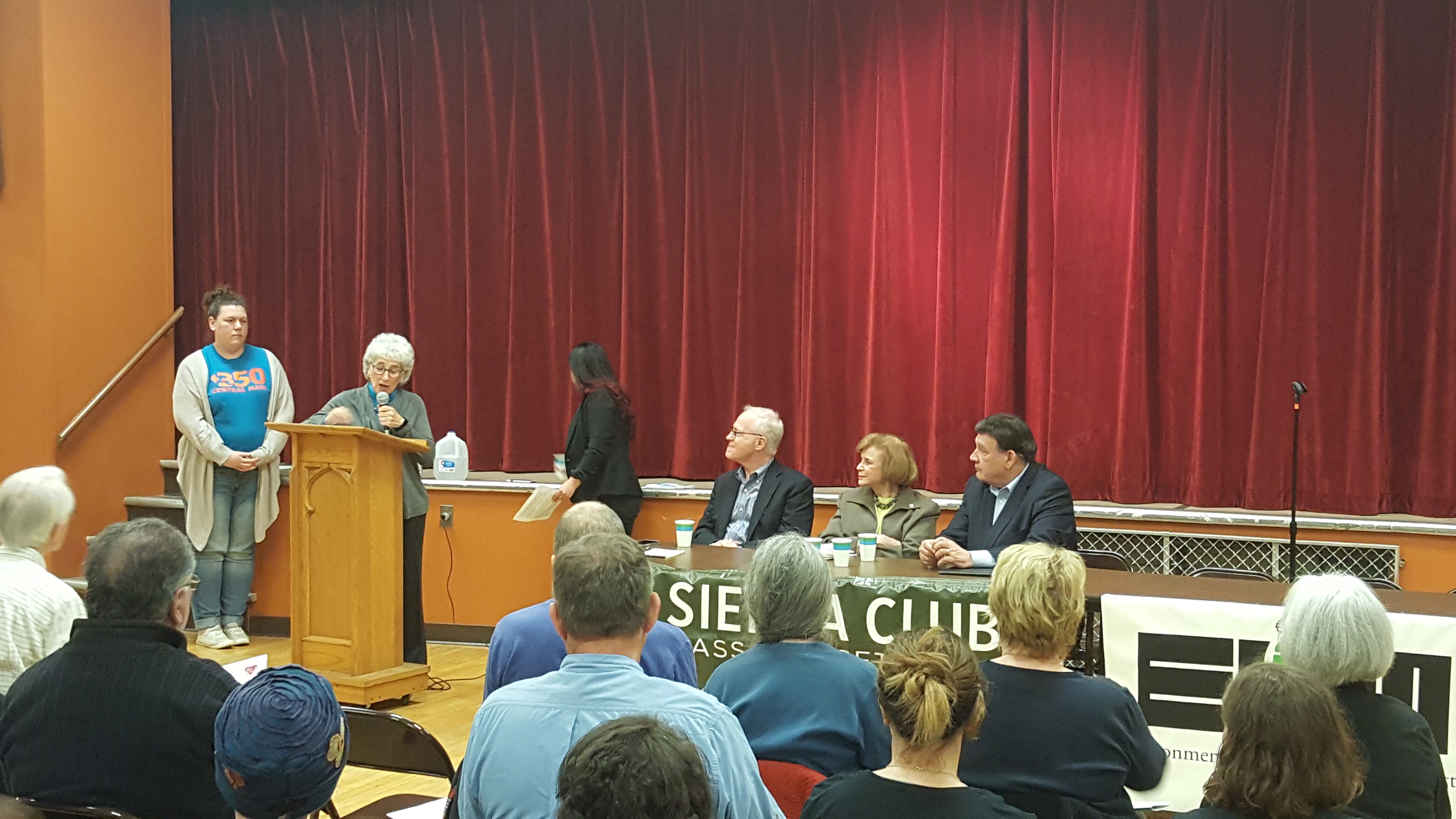 Clean Water Action Massachusetts Advisory Board Member Margot Barnet at the podium in Worcester, MA. Clean Water Action Massachusetts Advisory Board Member Margot Barnet at the podium in Worcester, MA.