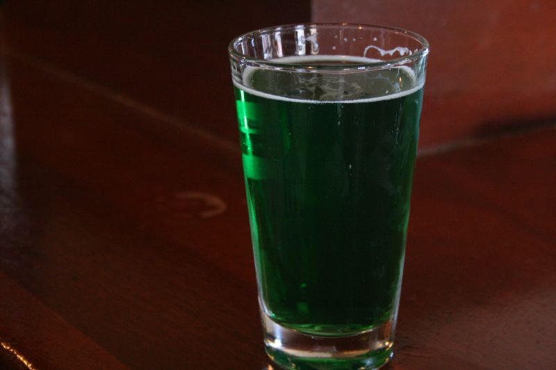 Green beer / photo: flickr.com/diamondduste (CC BY-NC-ND 2.0) Green beer / photo: flickr.com/diamondduste (CC BY-NC-ND 2.0)